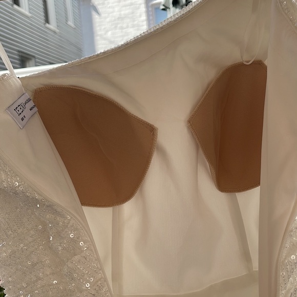 Ieena x Mac Duggal - White Sequined Drop Shoulder Faux Wrap Gown - Size 10 - Picture 14 of 17